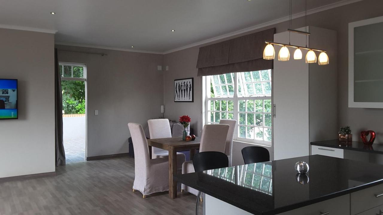 Versailles Pretoria-Noord Exterior foto