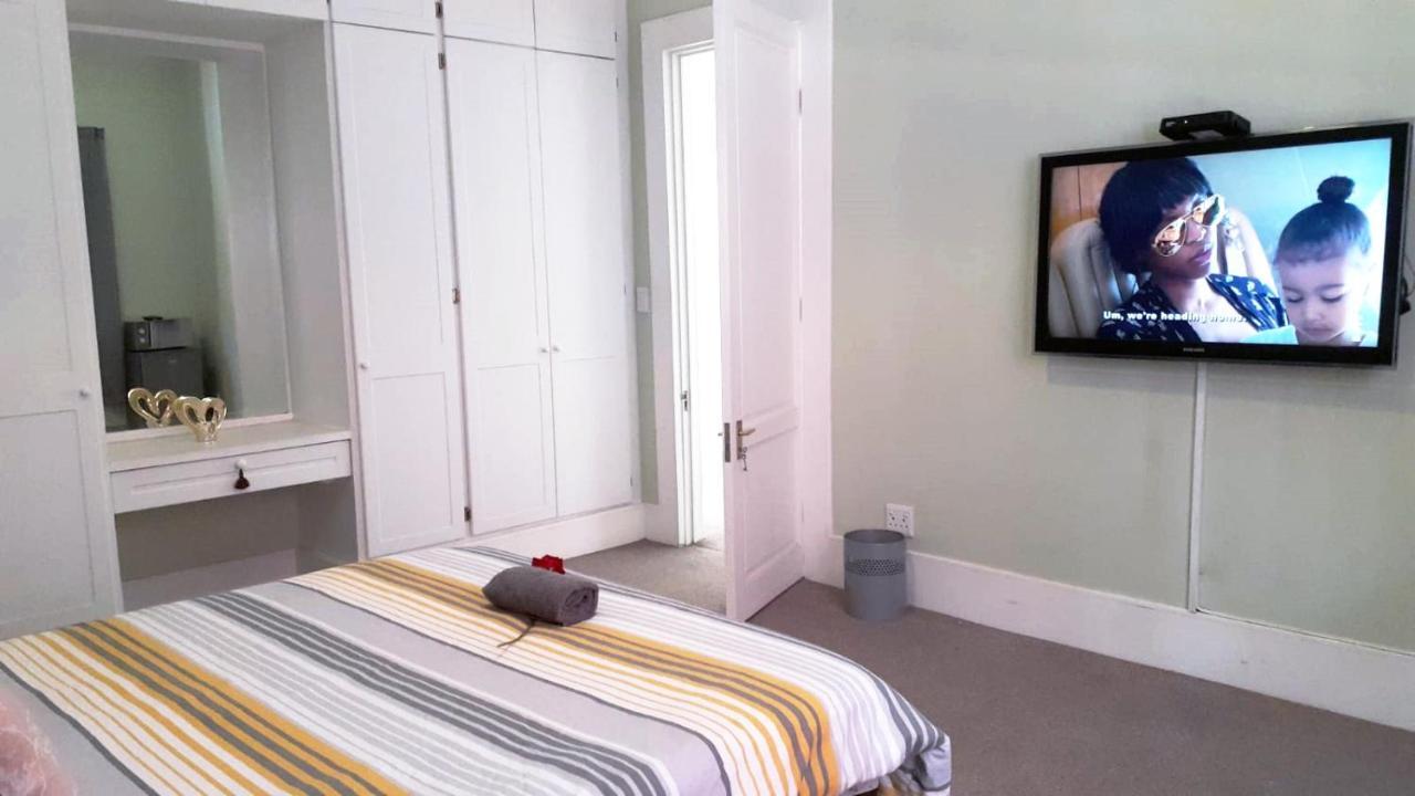 Versailles Pretoria-Noord Zimmer foto